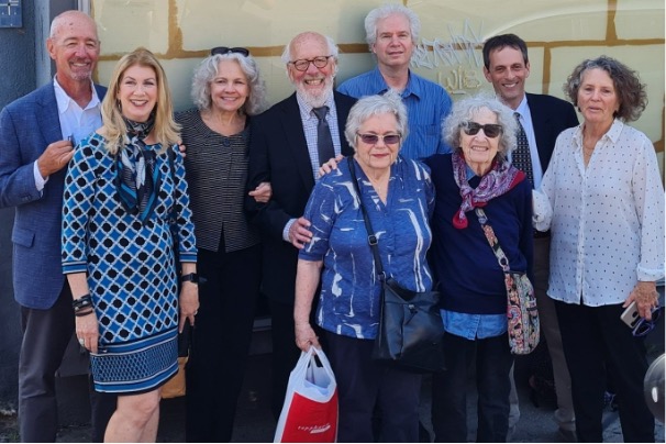 Mehr über den Artikel erfahren Treffen der Familie